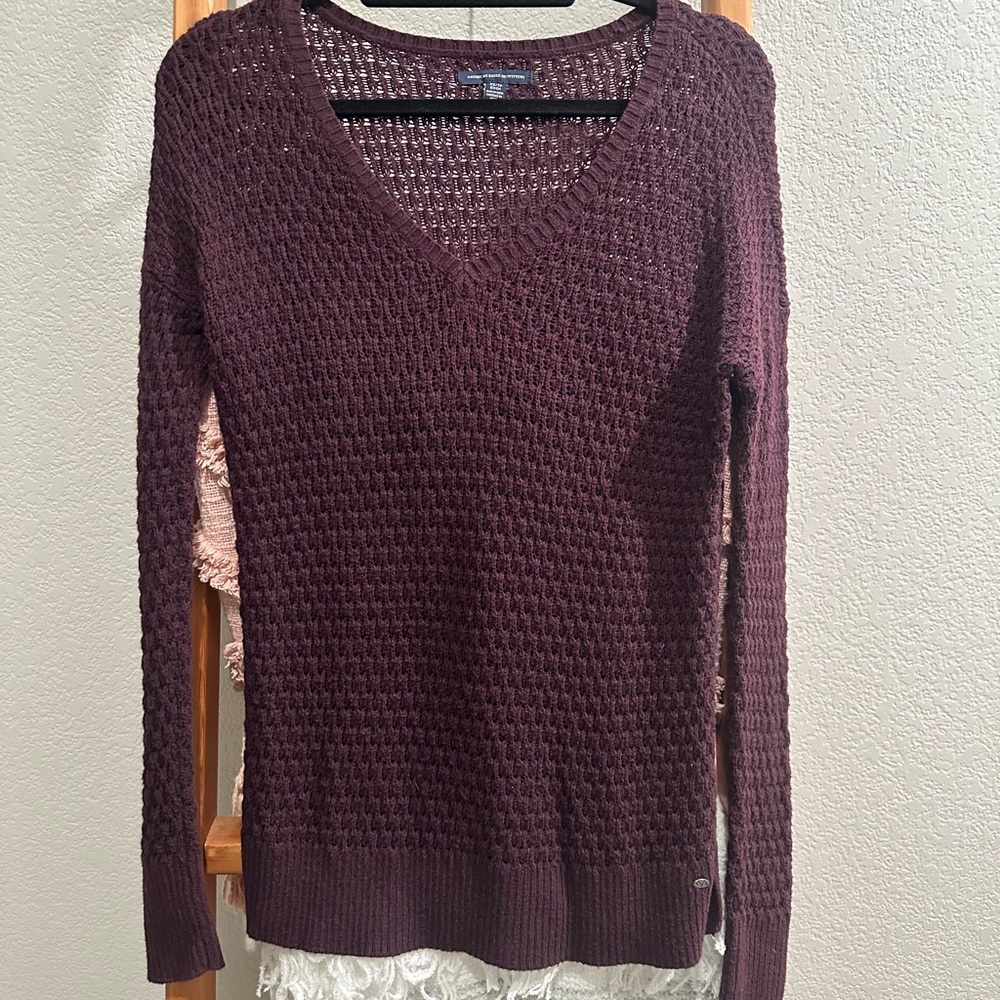 American Eagle Sweater